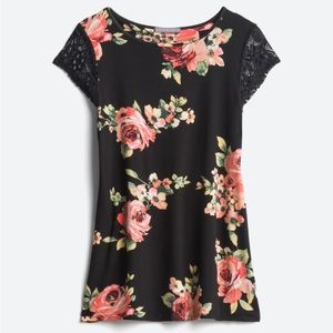 Medium floral top